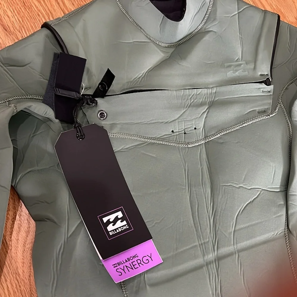Billabong Synergy Wetsuit new with tags sz10 - Picture 3 of 4